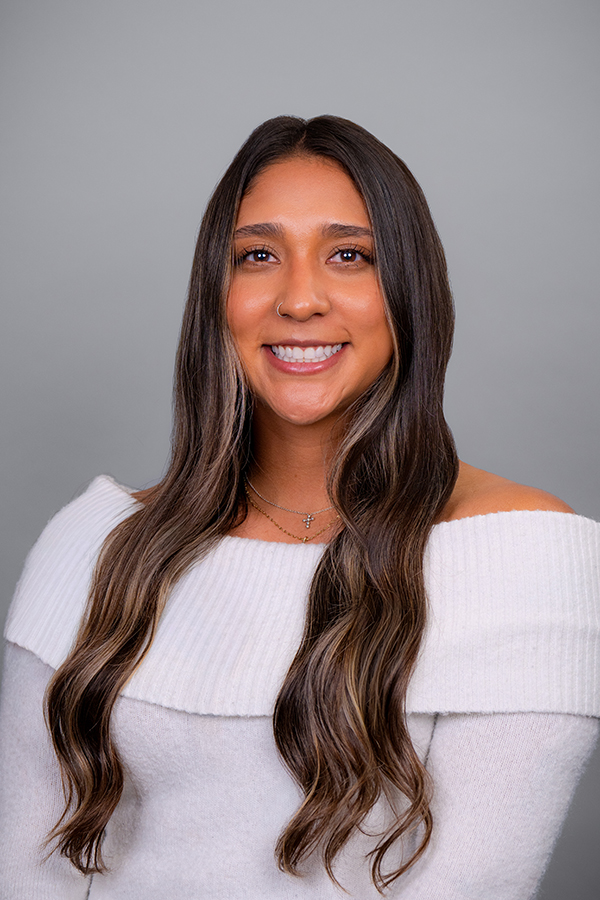 Esmeralda Ramirez, Commercial Loan Processor, Call 503-338-1827